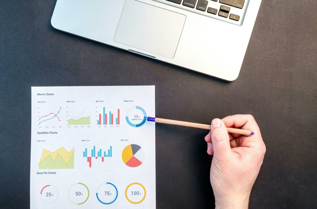 Diagramme circulaire ou graphique à barres montrant la répartition d'un portefeuille d'investissement équilibré entre actions et obligations, illustrant le processus de rééquilibrage.